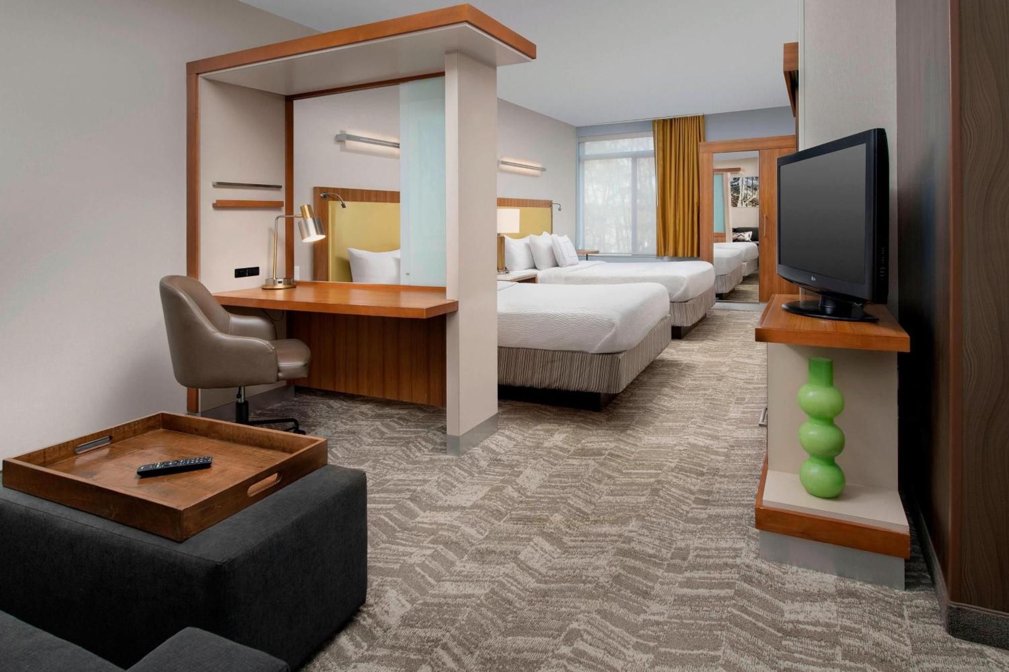 Hotel Springhill Potomac Mills 3*